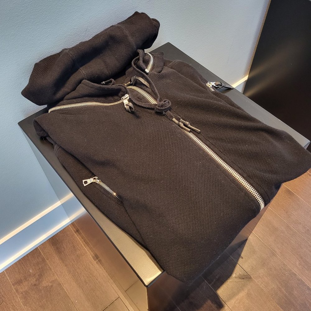 11 by Boris Bidjan Saberi men's drawstring hoodie with zipper pockets and hood